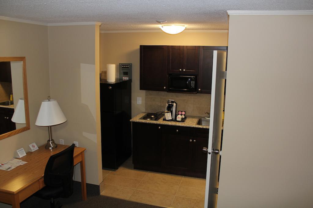 Best Maple Inn - Drayton Valley Екстериор снимка